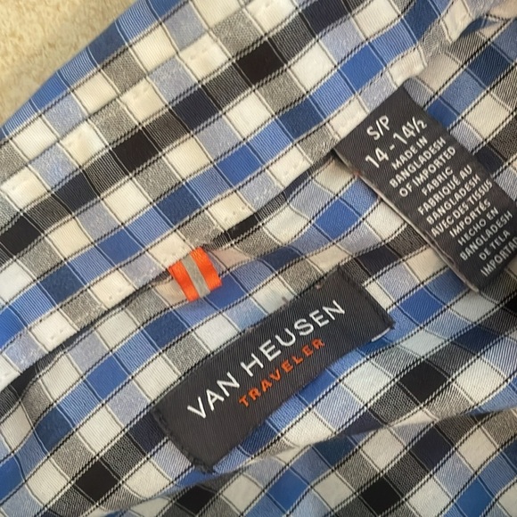 2 Men's Size S/P Van Heusen 14-14.5 Dress Shirts​ - Picture 10 of 12